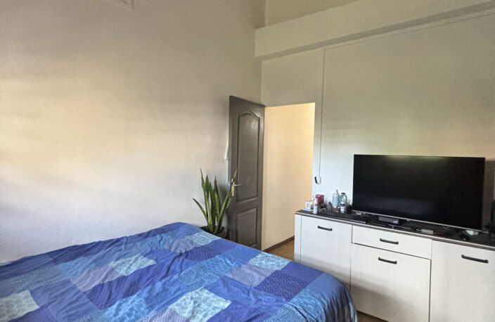 En exclusivité ! Immeuble situé à proximité du port de Point — photo 3