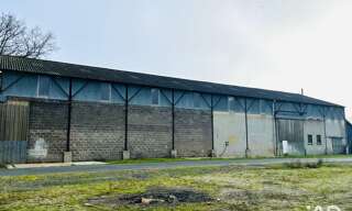 Commerce  3000 m² à louer à Beaucouzé (49070)