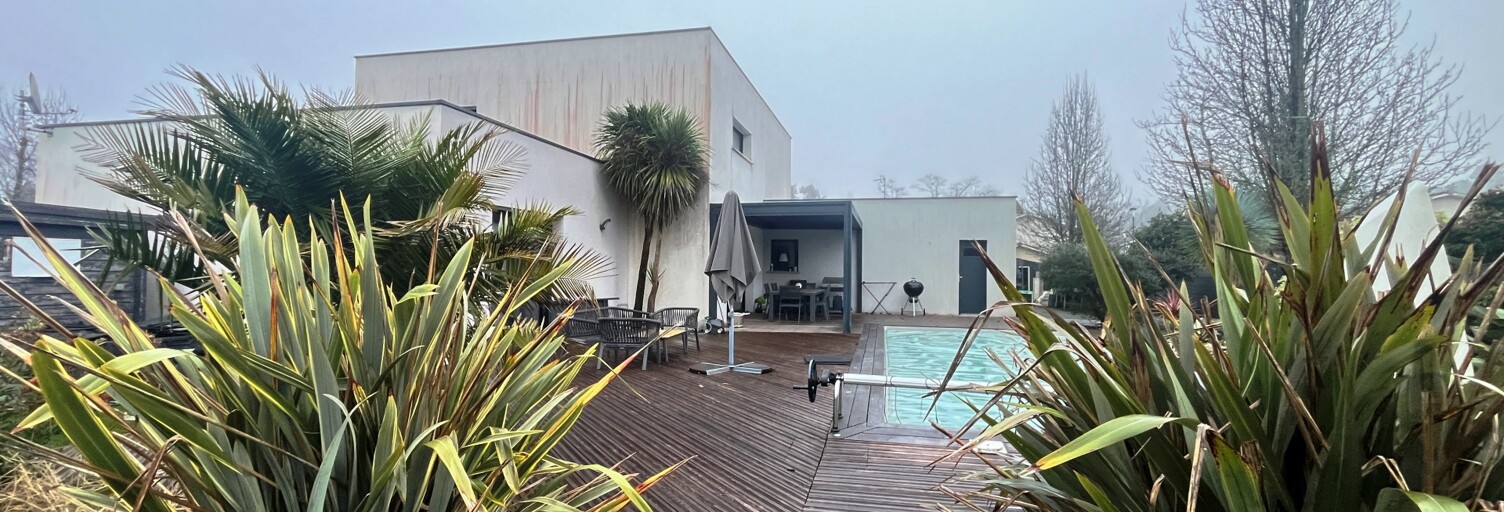 Maison 7 Pièces 187 m² à vendre à Saint-Jean-d'Illac (33127)