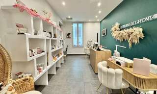 Commerce  221 m² à vendre à Nîmes (30000)