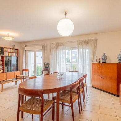 Appartement 5 pièces 262400 €