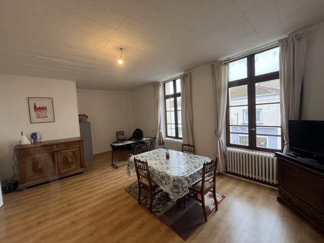 Maison de ville de 6 pièces principales — photo du bien