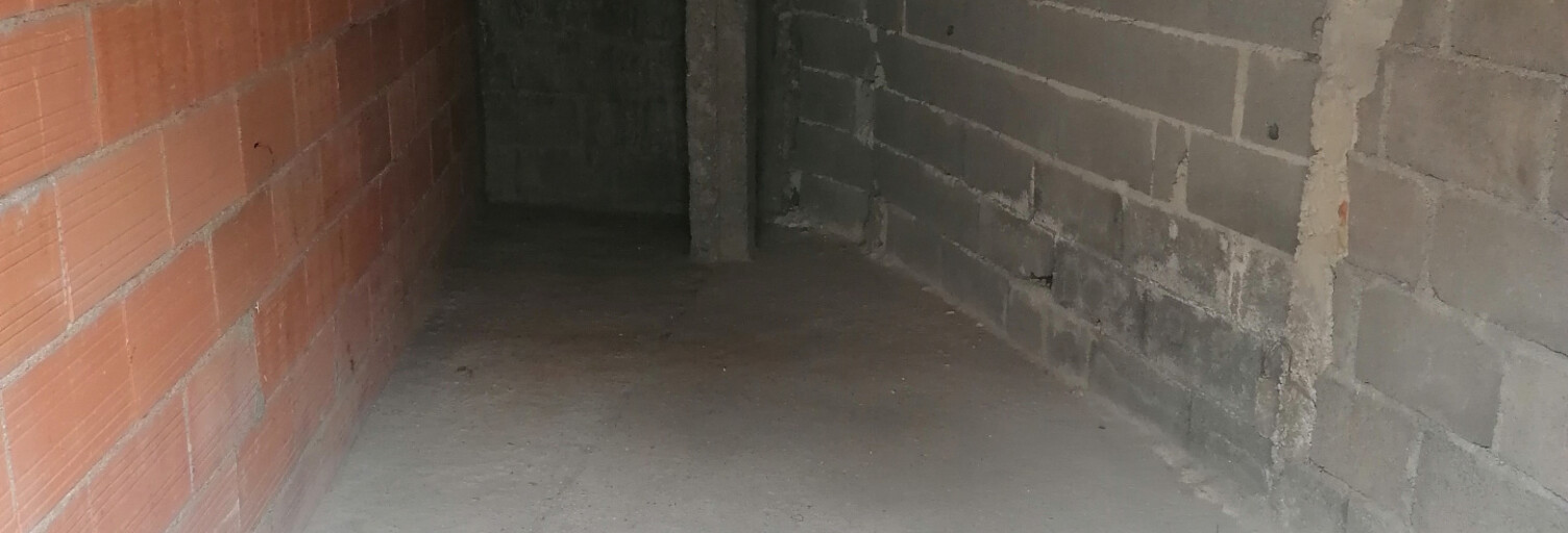 Garage  9 m² à louer à Cahors (46000)