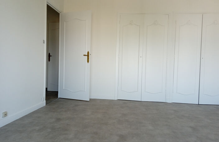 Appartement T2 -55M2 avec balcon — photo 2