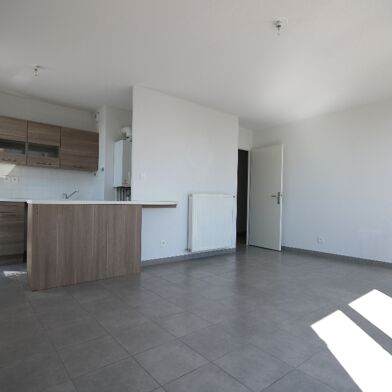 Appartement 3 pièces 792 €