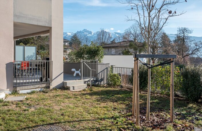 Appartement T4 de 93,93 m² avec terrasse et jardin — photo 2