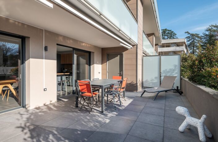 Appartement T4 de 93,93 m² avec terrasse et jardin — photo 4