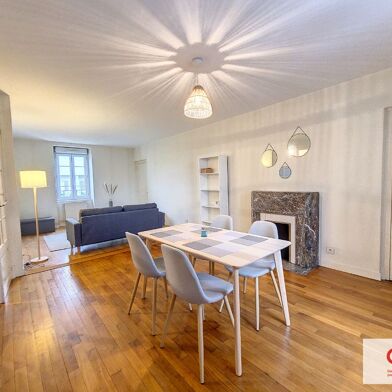 Appartement 5 pièces 850 €