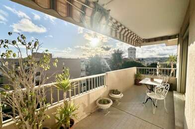 Appartement 3 pièces 640500 €