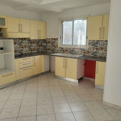 Appartement 3 pièces 800 €