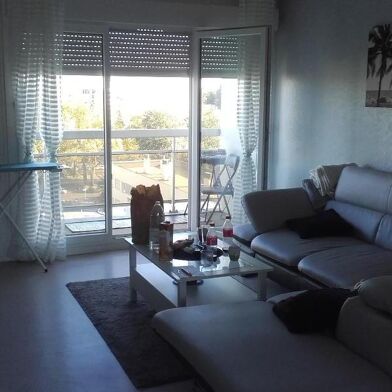 Appartement 4 pièces 1050 €