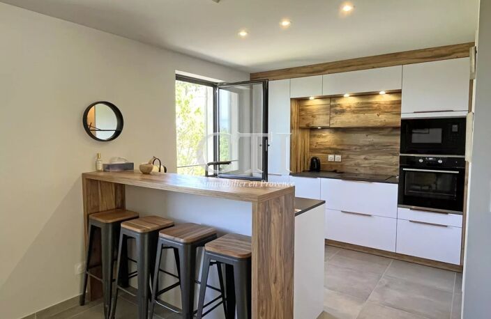 EXCLUSIVITÉ – Élégante maison contemporaine avec piscine au pied — photo 5