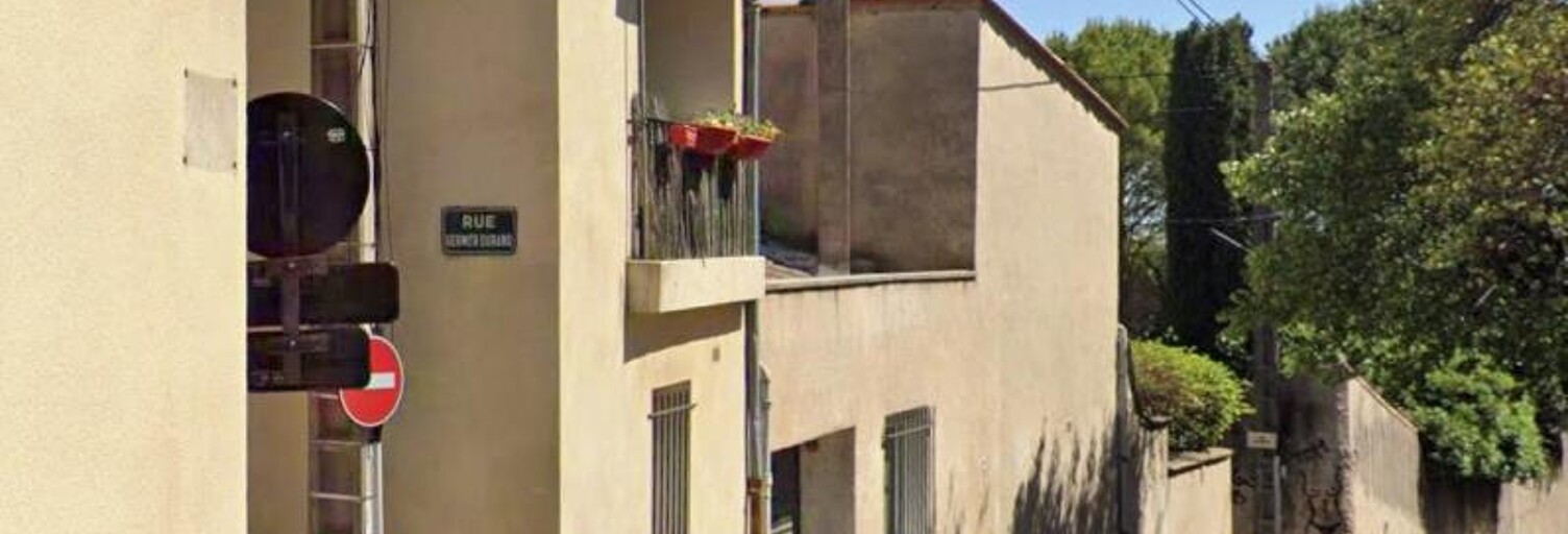 Immeuble  46 m² à vendre à Nîmes (30000)