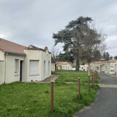 Maison 1 pièces 293 €