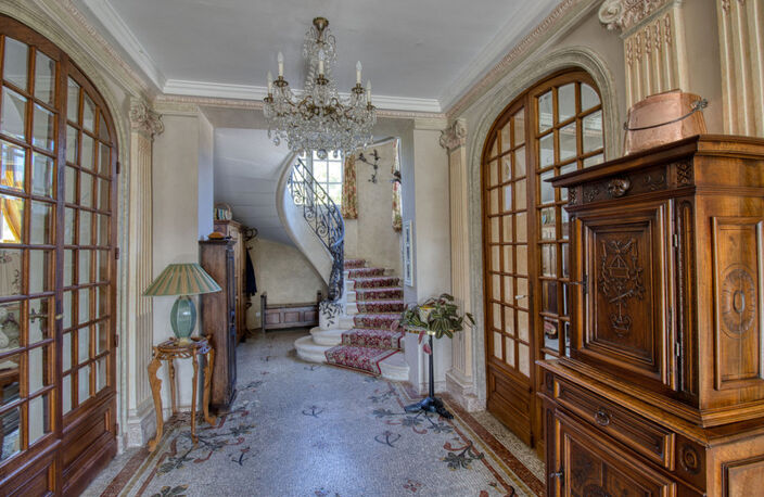 À Vendre - Magnifique Château Néo-Renaissance au Cœur du Pays Vert, Cantal — photo 4