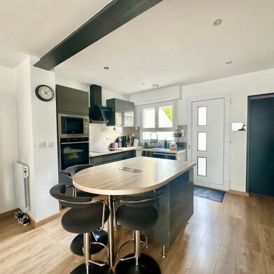 Appartement 5 pièces 215000 €