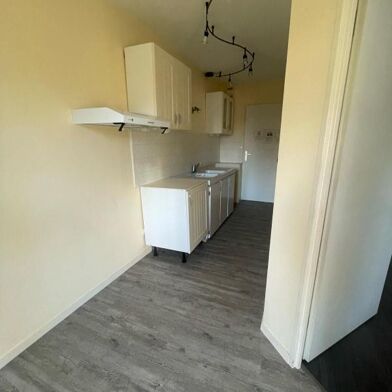 Appartement 3 pièces 785 €