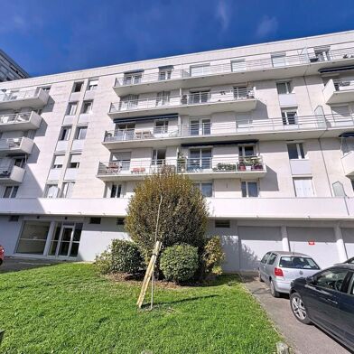 Appartement 4 pièces 167000 €