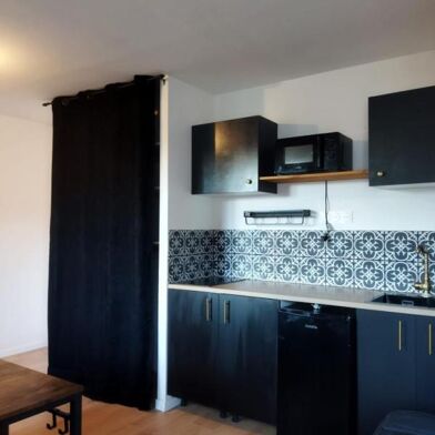 Appartement 1 pièces 700 €