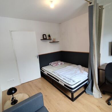 Appartement 1 pièces 700 €