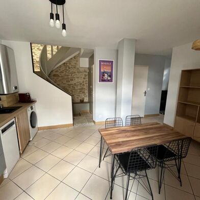 Appartement 3 pièces 840 €