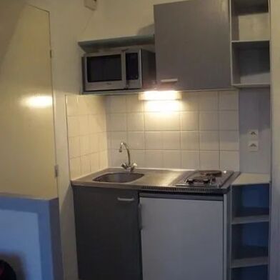 Appartement 1 pièces 470 €