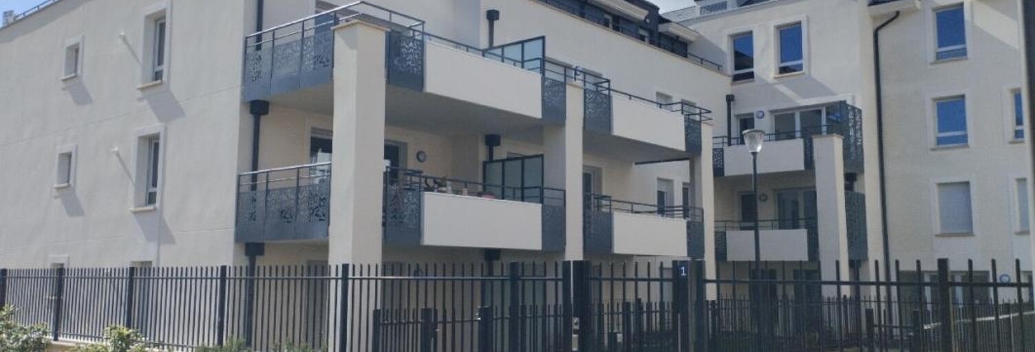 Garage   m² à louer à Beauvais (60000)