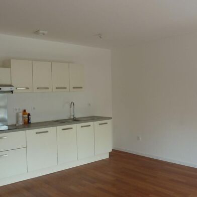 Appartement 2 pièces 1065 €