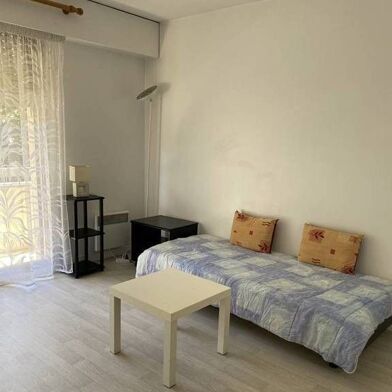 Appartement 1 pièces 780 €