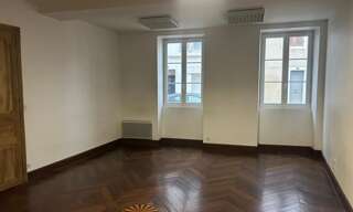 property.type.service   m² à louer à Saint-Sever (40500)