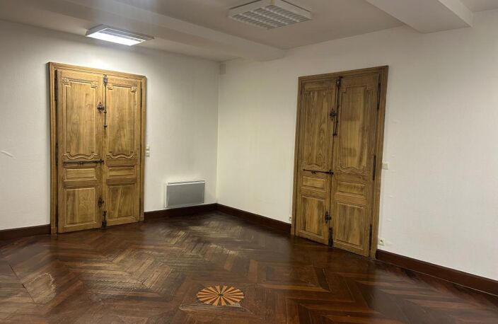 Local commercial À Louer - ST SEVER — photo 2