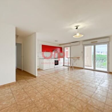 Appartement 3 pièces 990 €