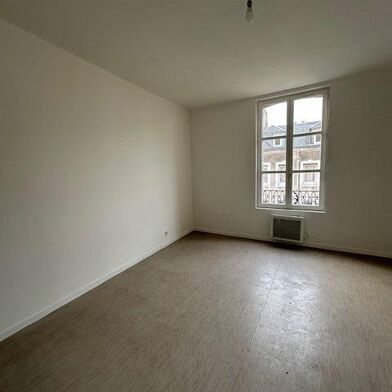 Appartement 1 pièces 490 €