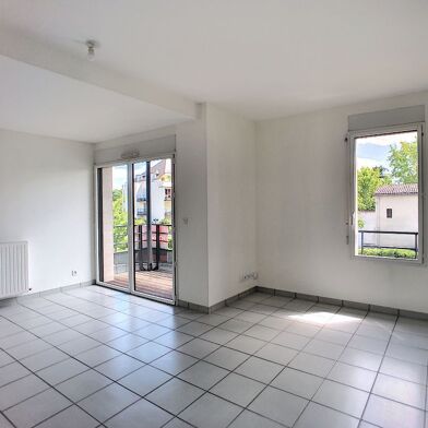 Appartement 3 pièces 795 €