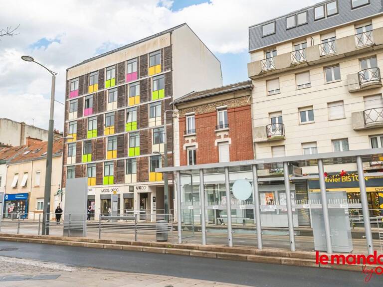 À Vendre 2 Chambres Étudiante et Parking en Centre-Ville de Reims — photo 1