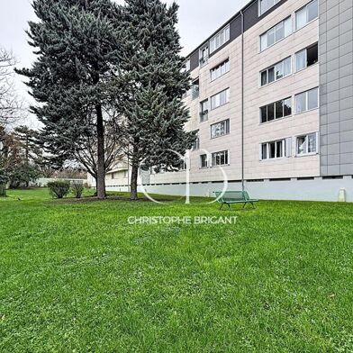 Appartement 3 pièces 220000 €