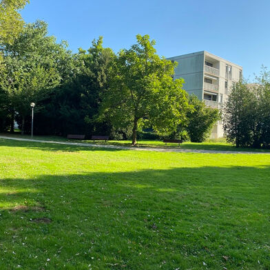 Appartement 5 pièces 299900 €