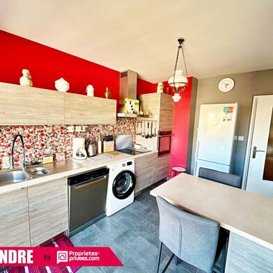 Appartement 3 pièces 234300 €