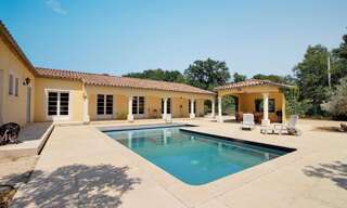 Maison 7 Pièces 198 m² à vendre à L'Isle-sur-la-Sorgue (84800)