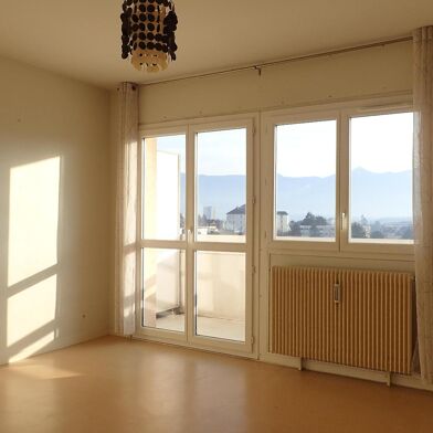 Appartement 1 pièces 477 €