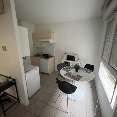 Appartement 2 pièces 830 €