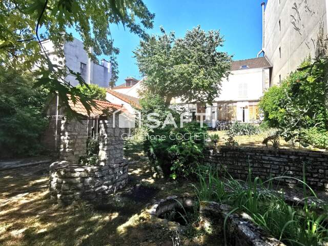 Belle demeure à Melun avec parking et jardin sans vis-à-vis — photo du bien