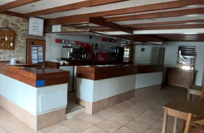 Hôtel Restaurant - Une opportunité rare pour créer votre projet. Une adresse pleine de possibilité pour entrepreneurs et investisseur.  — photo 4
