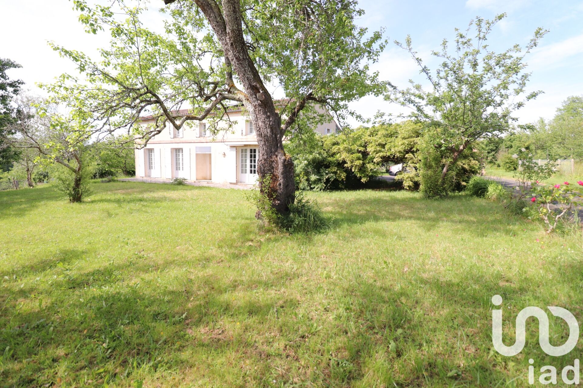 Vente Maison/villa 8 pièces - Photo 2