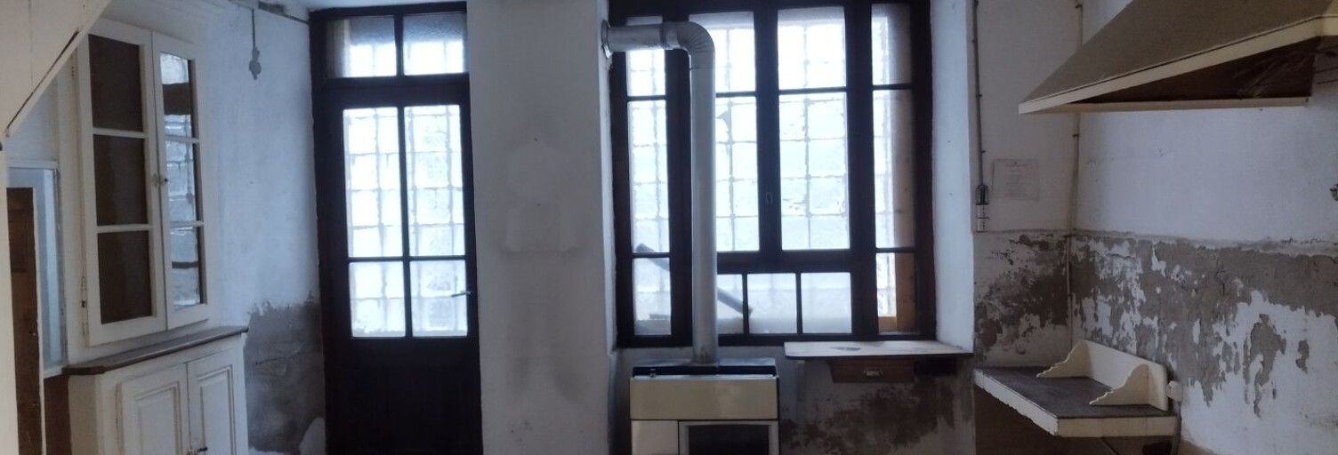 Maison 1 Pièce 300 m² à vendre à Maclas (42520)