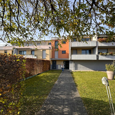 Appartement 3 pièces 166400 €