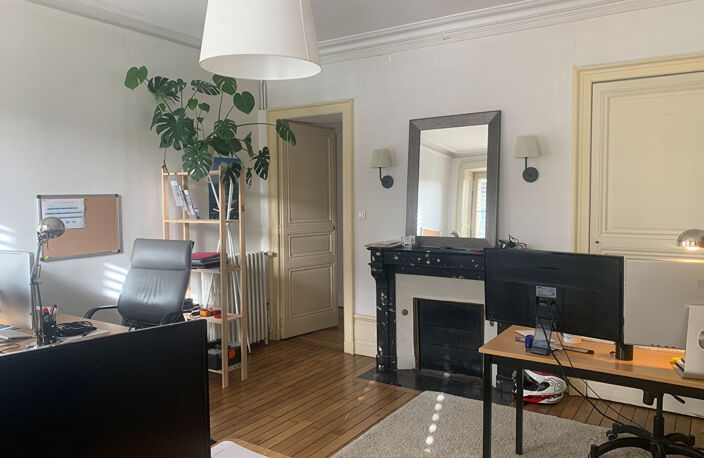 A LOUER - NANTES GARE NORD - Local professionnel de 4 bureaux — photo 2