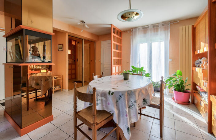 A VENDRE MAISON DE 6 PIÈCES SUR CESSON SEVIGNE QUARTIER LA RENAUDIERE — photo 3