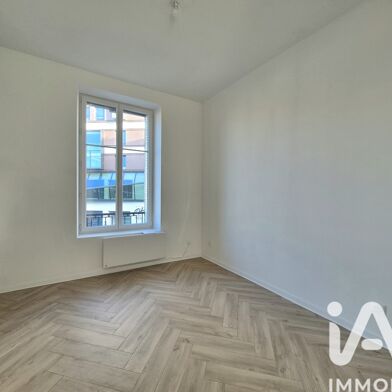 Appartement 3 pièces 690 €