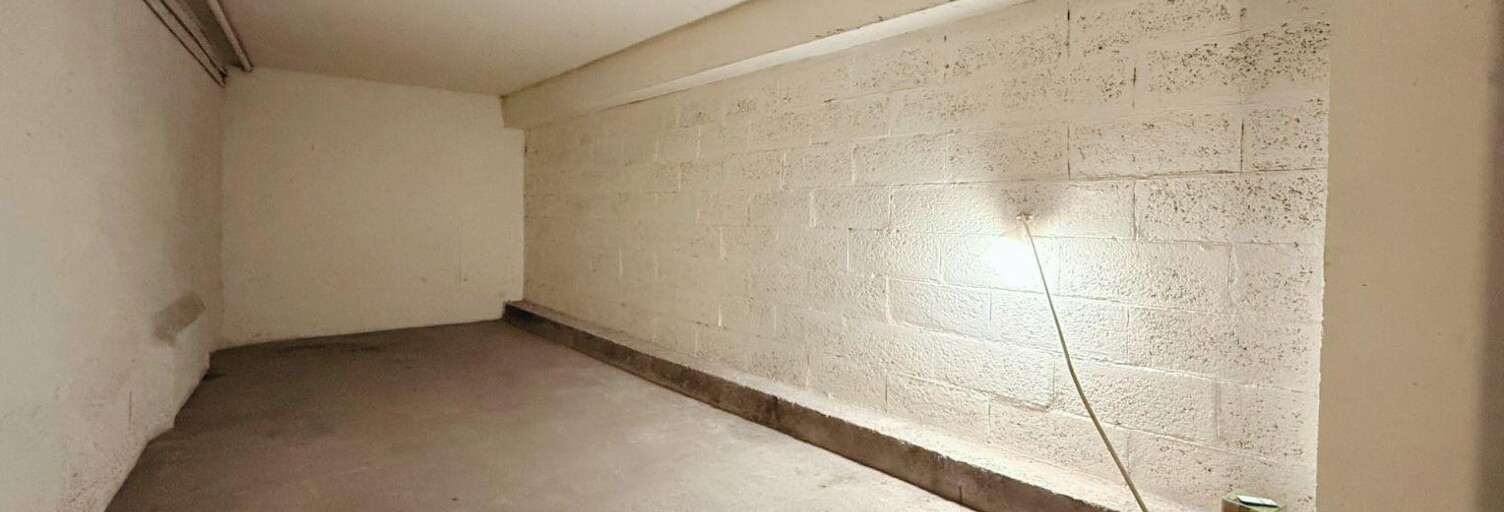 Garage  18 m² à louer à Paris 11 (75011)